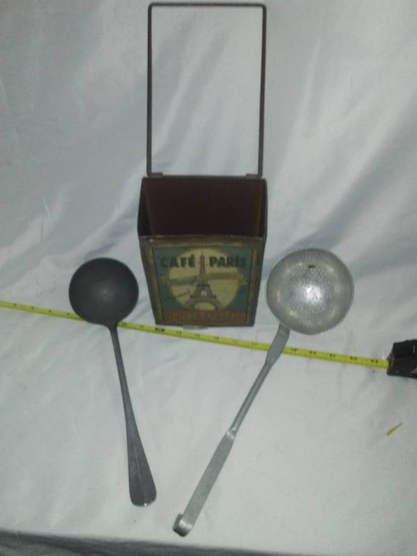 lot 268 image: Vintage coffee Cafe Paris tin, strainer and ladle.