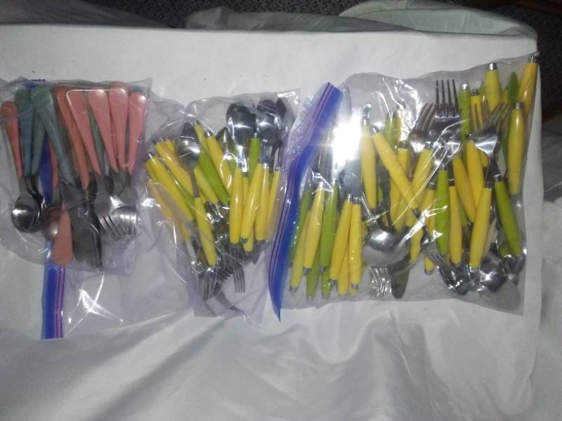 lot 285 image: Vintage Dozens of Feista flatware