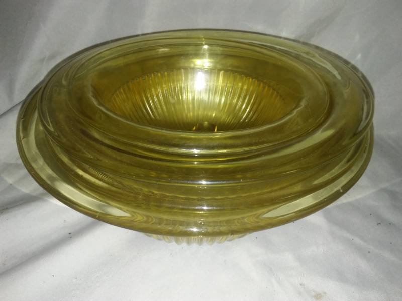 lot 298 image: Gold nesting serving bowls.