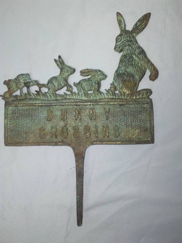 lot 327 image: Cast metal vintage bunny Crossing