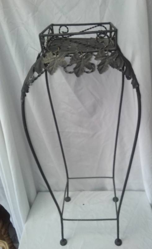 lot 348 image: Metal plant stands - excellent