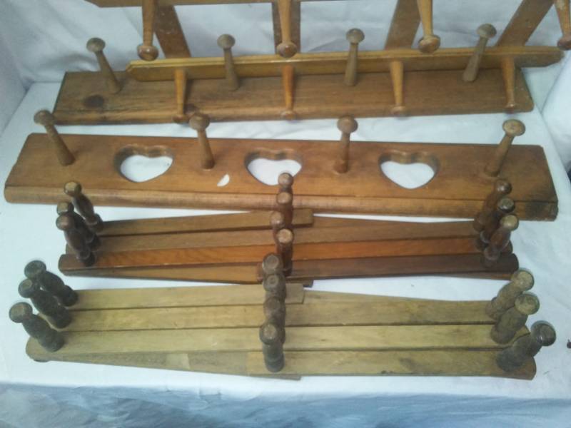 lot 352 image: 10 coat clothing racks wood.