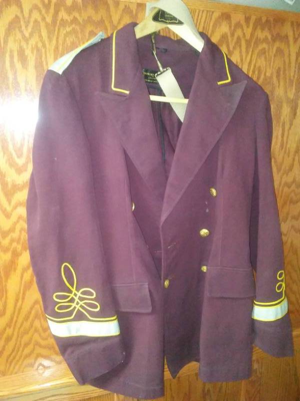 lot 421 image: Gardner North Dakota marching band uniform jacket.