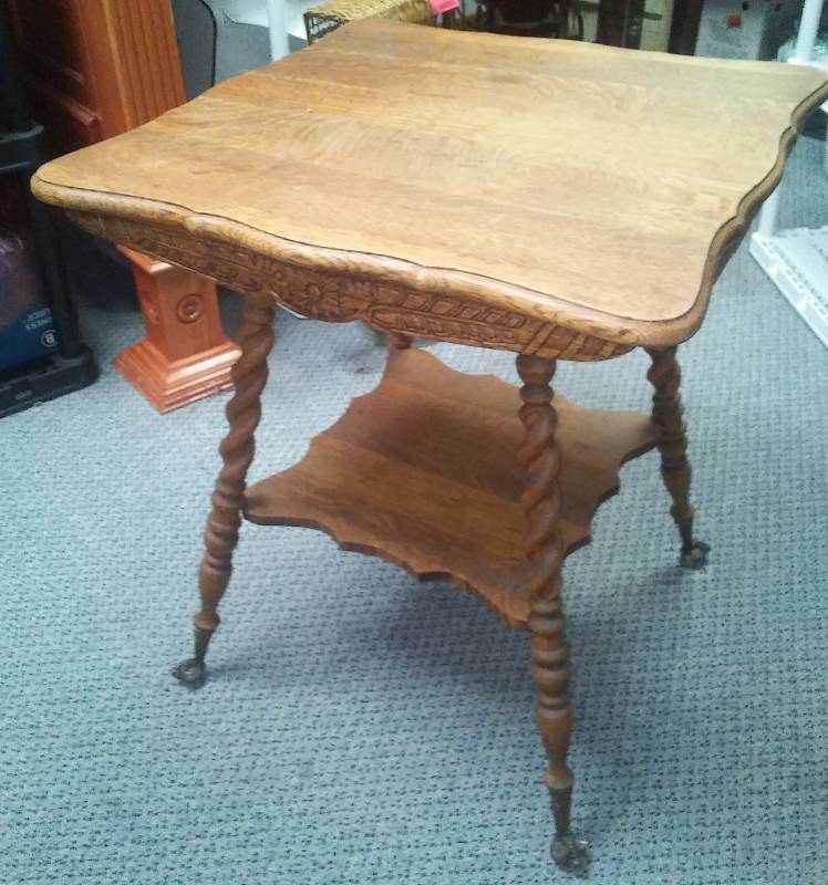 lot 424 image: Antique table glass clawfoot excellent Oak