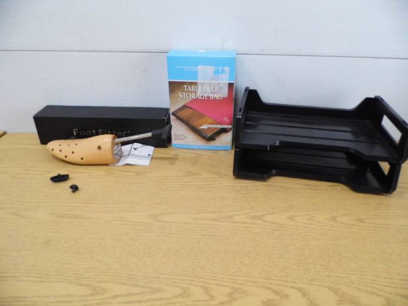 lot 5 image: Foot Fitter - Table Leaf Bag - InOut Boxes
