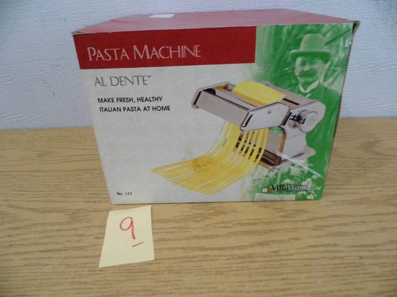 lot 9 image: Pasta Maker