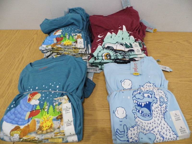 lot 31 image: Large Lot of Childrens Size T-Shirts