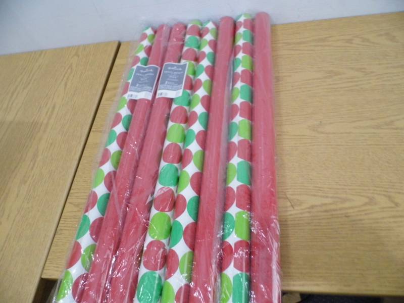 lot 87 image: 8 Rolls Hallmark Wrapping Paper