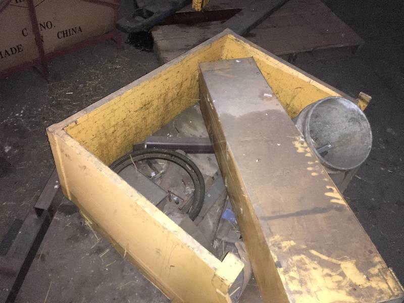 lot 19 image: Forklift Metal Receptacle Bin