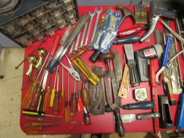 lot 219 image: HAND TOOLS, PAINT BRUSHES, AND MORE
