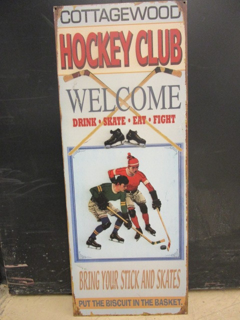 lot 231 image: VINTAGE-STYLE METAL HOCKEY SIGN