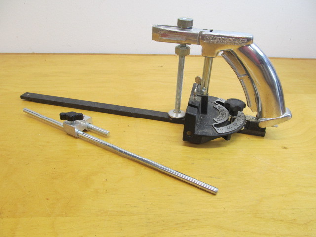lot 165 image: Woodstock Inc International Clamping Miter Gauge