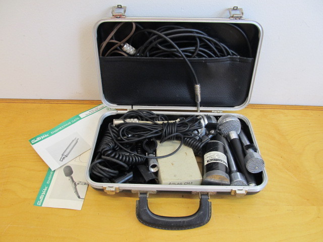 lot 171 image: Vintage SHURE & Electro-Voice Microphones wCase & Accessories