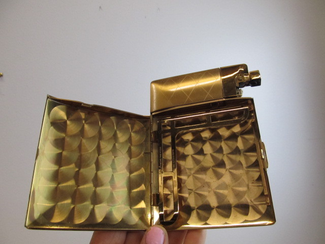 lot 174 image: Nice Vintage ELGIN Combination Cigarette Case & Lighter wBox