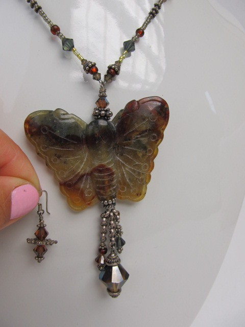 lot 107 image: Sterling Silver & Carved Stone Large Butterfly Pendant Necklace & Earring Set