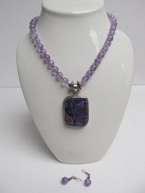 lot 111 image: Sterling Silver & Purple Jasper Pendant Necklace & Earring Set