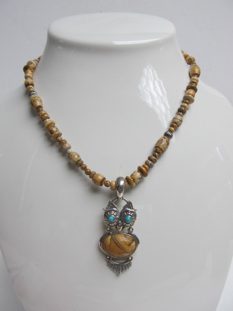 lot 112 image: Carolyn Pollack American West Sterling Silver Necklace wLarge Owl Pendant