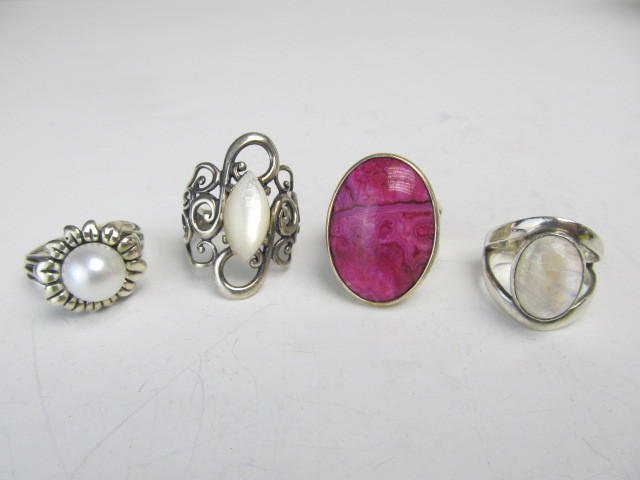 lot 117 image: Group of 4 Large Sterling Silver Rings wStones