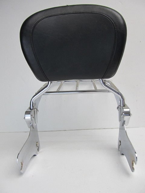 lot 126 image: Mint Condition HARLEY DAVIDSON Chrome Motorcycle Back Rest & Rear Rack