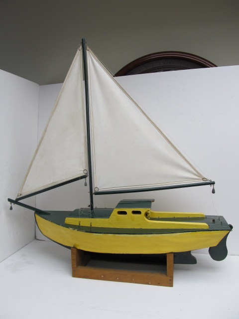 lot 223 image: Large Vintage Wooden Pond Skimmer Boat wStand