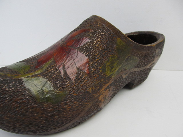 lot 247 image: Large Antique Signed & Dated 1905 Carved Pyrography Decorated Wooden Shoe