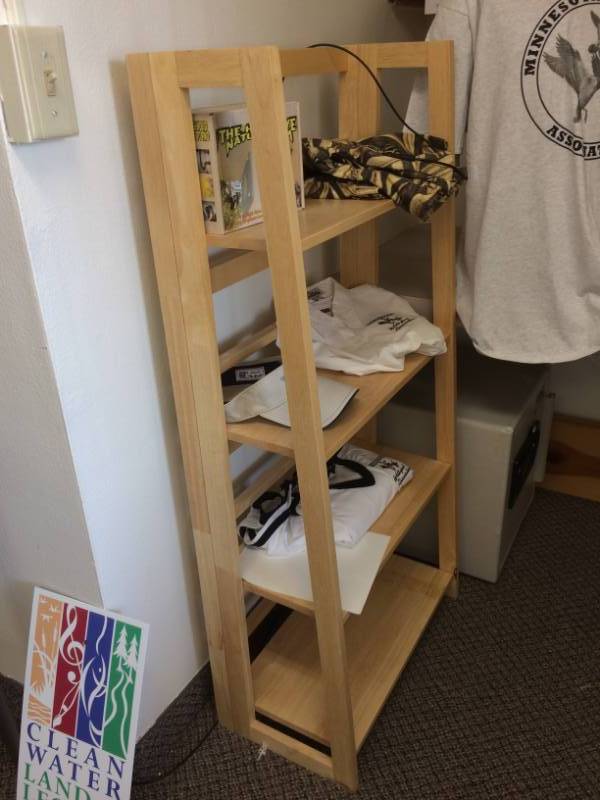 lot 54 image: Collapsible Display 4 Shelf Bookcase - Solid Oak - Great Condition