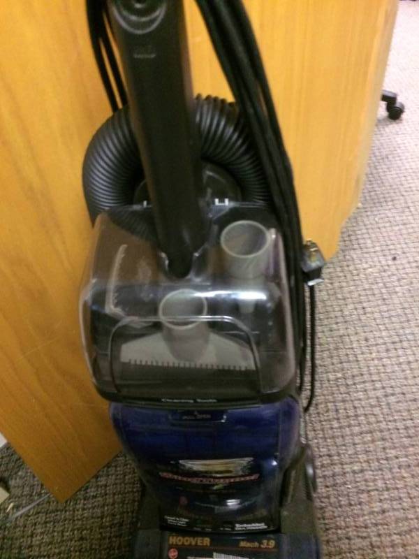 lot 63 image: Hoover U5453-900 WindTunnel Supreme Upright Vacuum Cleaner