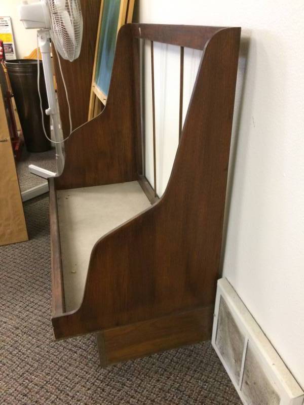 lot 49 image: Artwork & Prints Wood Rack 