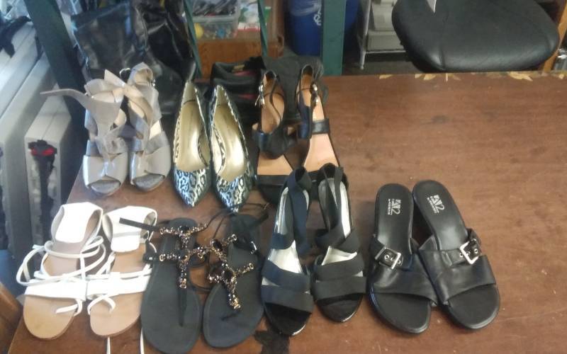 lot 16 image: Ladies Shoes & Sandals Sz 8-12, 9, 9-12