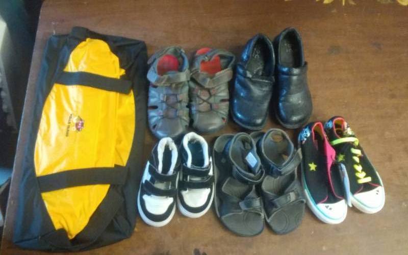 lot 17 image: Lot Of Assorted Size Kids Shoes (New Converse Sz 1)