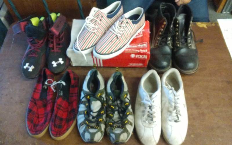 lot 20 image: Mens Sneakers Sz 9-12, Steel Toe Boots Sz 9-12, Under Armour Cleats Sz 10