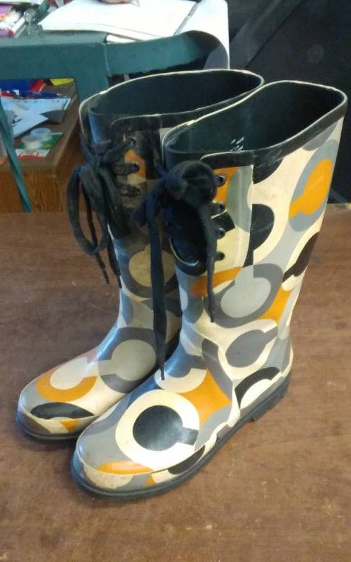 lot 25 image: Ladies COACH Rain Boots Sz 9