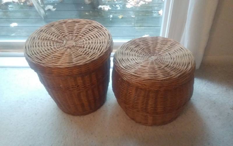 lot 50 image: 2-Covered Baskets (14-Inch)