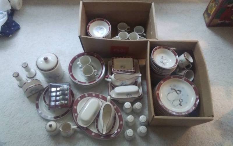 lot 69 image: Dish Set , Serving Pieces & Accessories-Service For 12 Royal Seasons