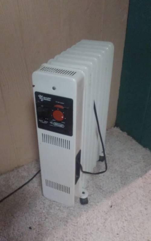 lot 131 image: DeLonghi Electric Heater
