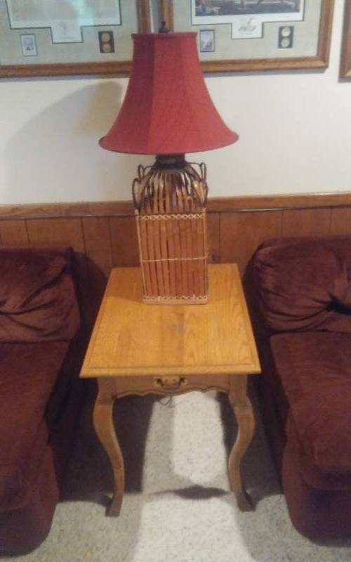 lot 133 image: Wicker Lamp & End Table