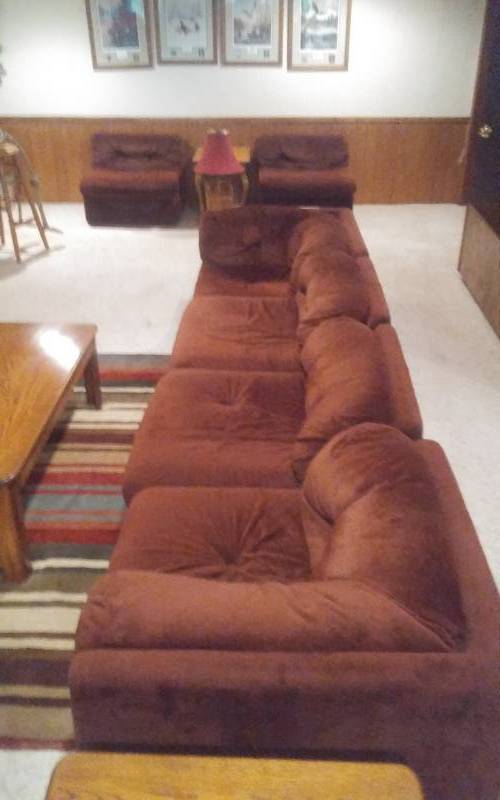 lot 147 image: 6-Piece Sectional Sofa (2-CornerArm Pieces 32x32x26, 4-Straight Pieces 30 Wide x 32 Deep x 26 Tall)