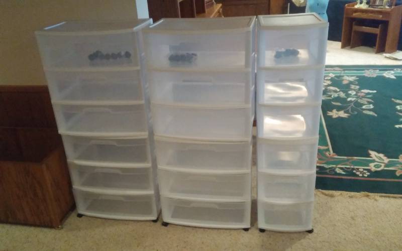 lot 148 image: 6-Plastic Drawer Organizers