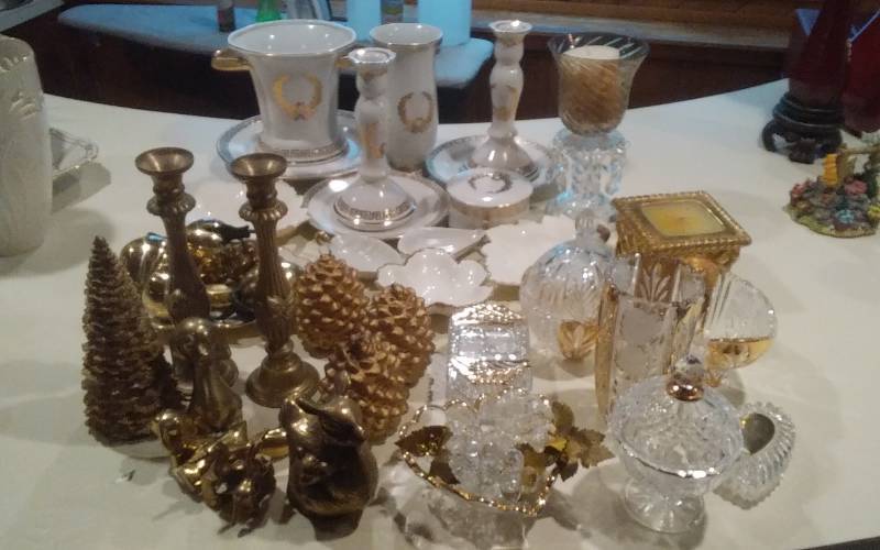 lot 164 image: Collection Of Brass Figures, Other Crystal With Gold Trim, Greek Key Pattern Accessories By TOYO (From Bombay Co)