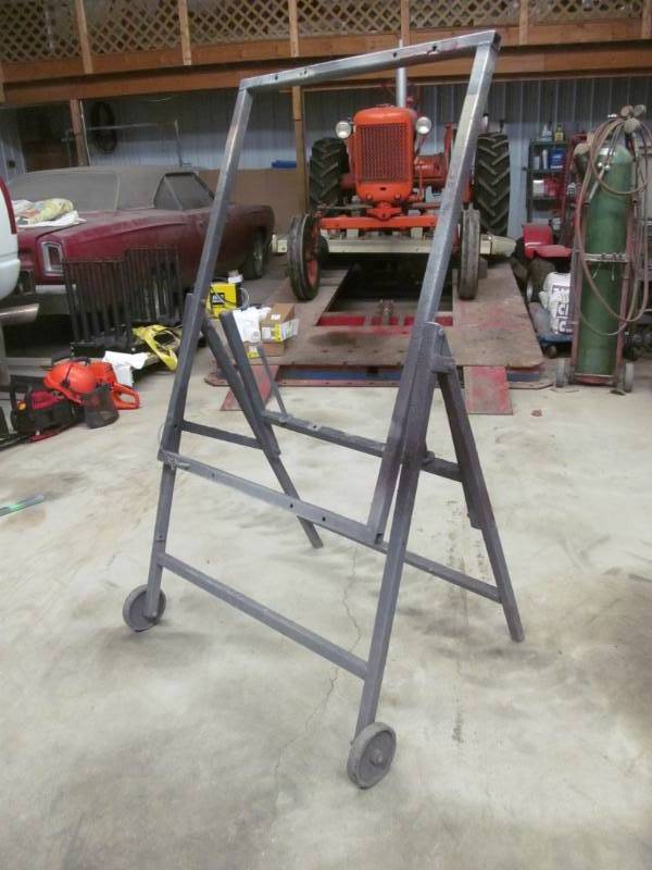 lot 20 image: panel stand