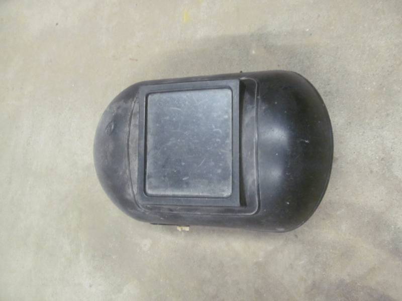 lot 21 image: welding helmet