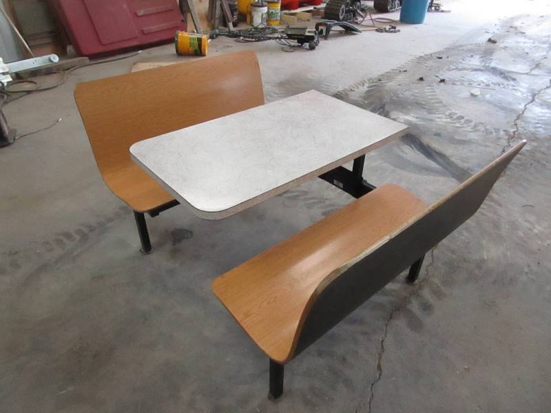 lot 11 image: Restaurant Booth