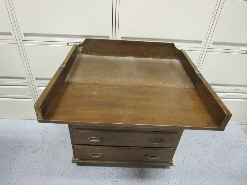 lot 69 image: Vintage DresserDesk