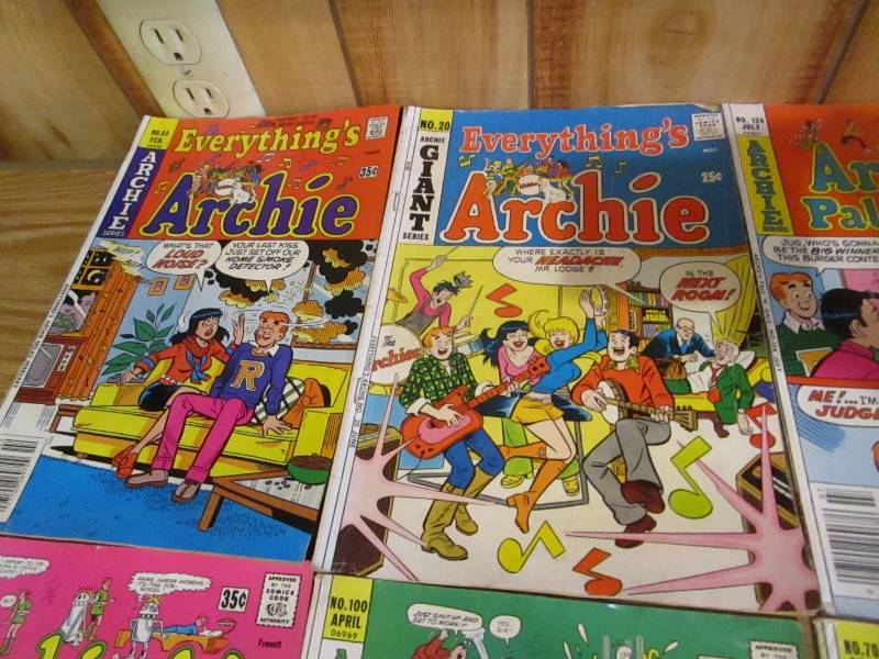 lot 57 image: (10) Vintage Archie Comic Books