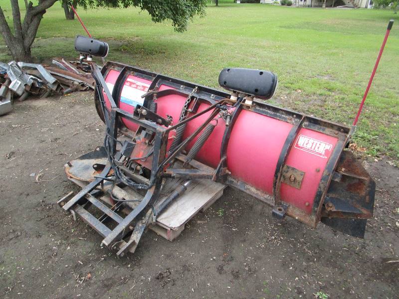 lot 2 image: Western Snowplow