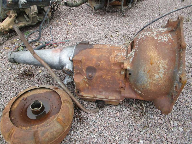 lot 19 image: 1964 Checkered Cab Air Cooled 283 Powerglide Transmission