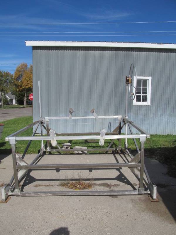 Boat lift