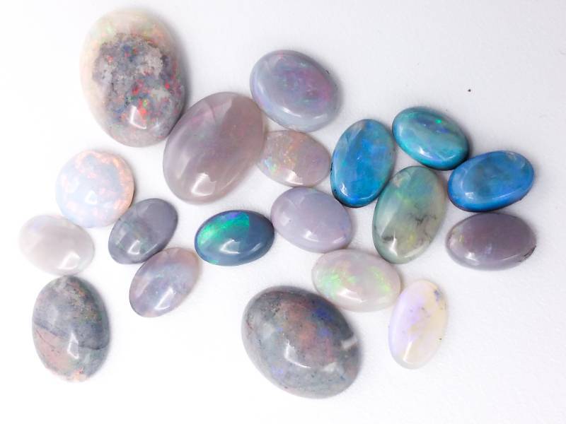 lot 22B image: Beautiful Group of Loose Opals #2