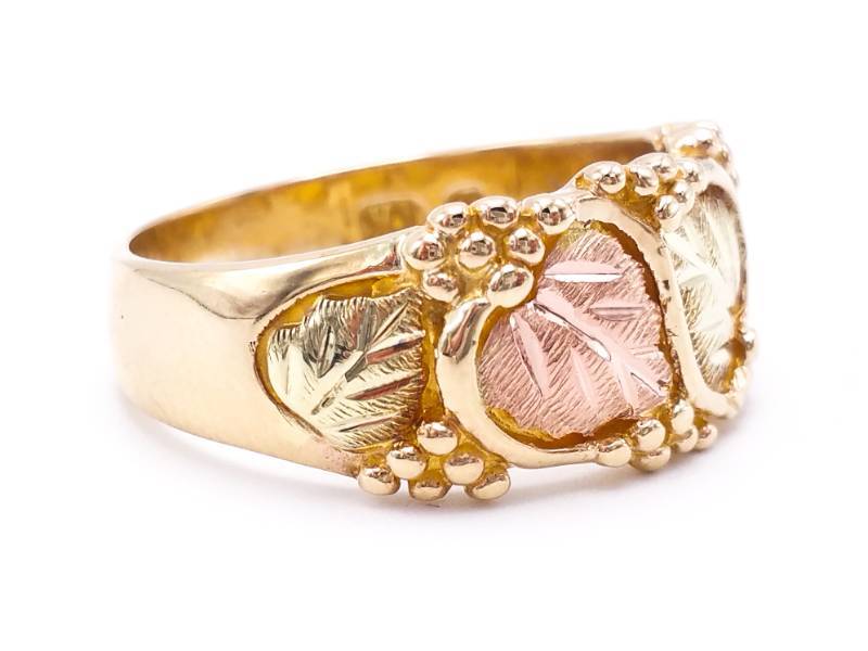 lot 36 image: Dual Leaf Black Hills Gold Estate Ring in 10k Gold