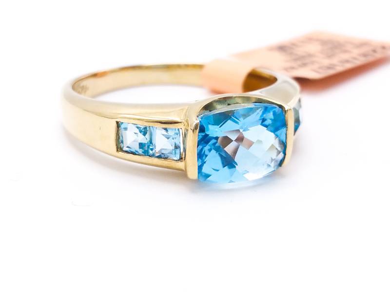 lot 44 image: Fancy Blue Swiss Topaz Estate Ring in 10k Yellow Gold